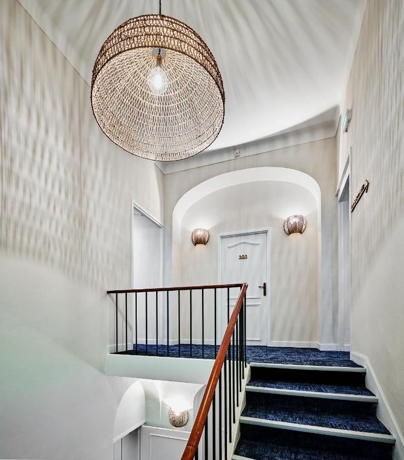 Hotel Le Suquet Cannes Luaran gambar